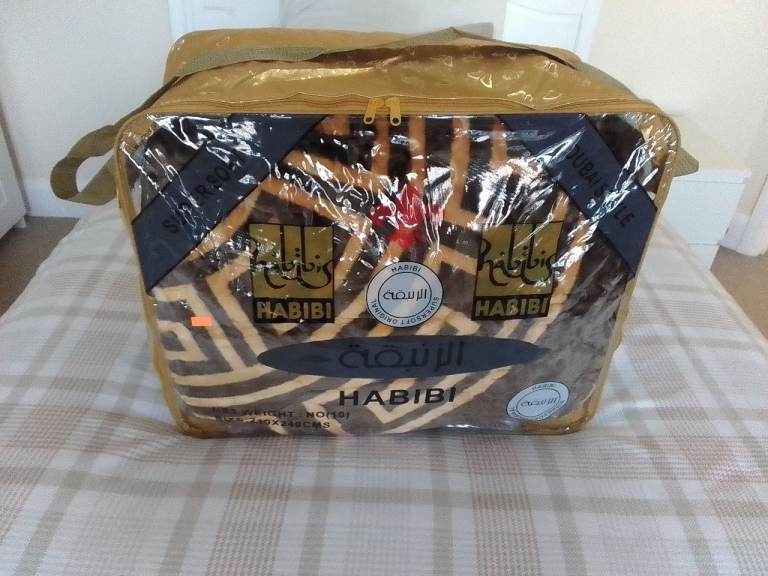 Luxury Velvet Bed Cover / Brand New