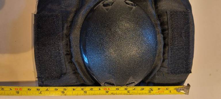 Sports elbow, wrist and knee pads size medium. Unused, like new.