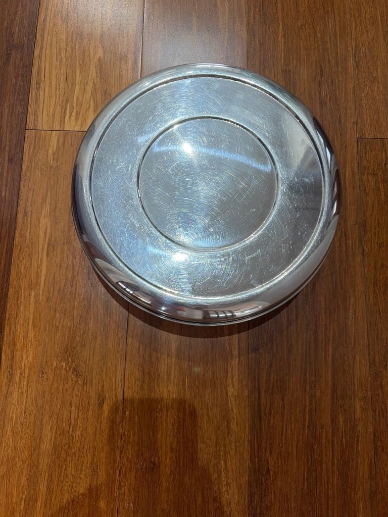 New Large Steel Dish with Lid, 26.5cm Diameter