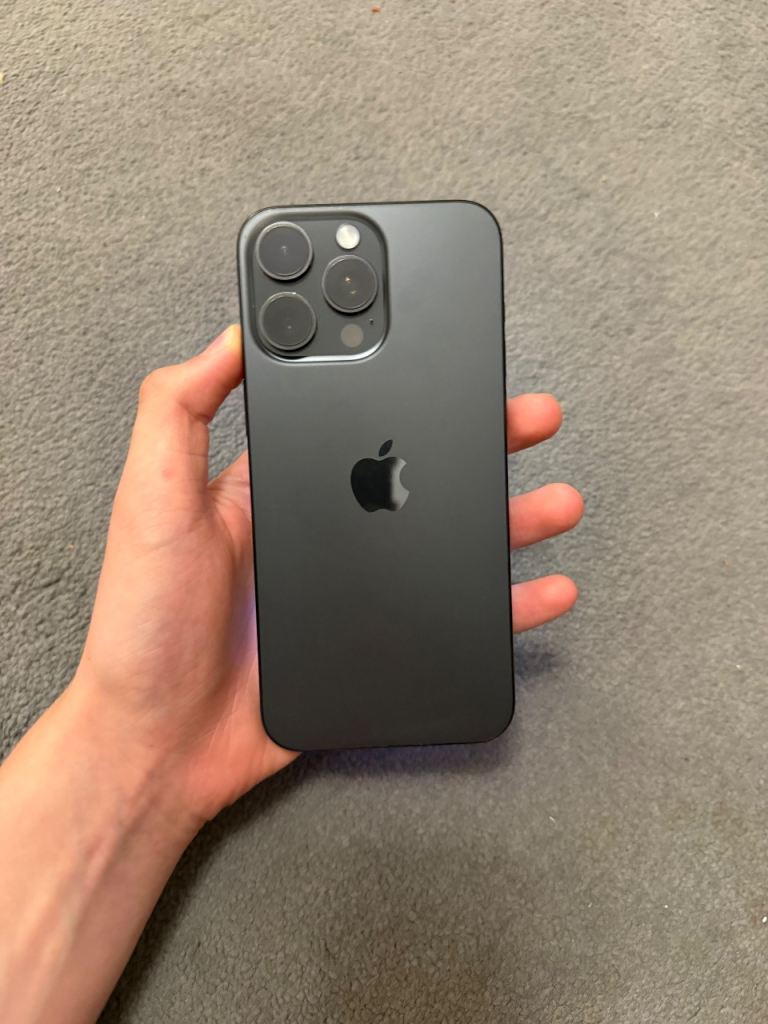 Apple iPhone 15 Pro Max – Black