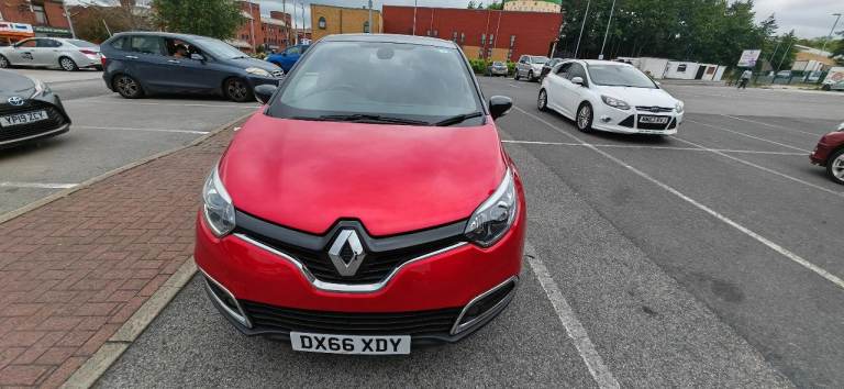 Renault, CAPTUR, signature Hatchback, 2016, Manual, 898 (cc), 5 doors
