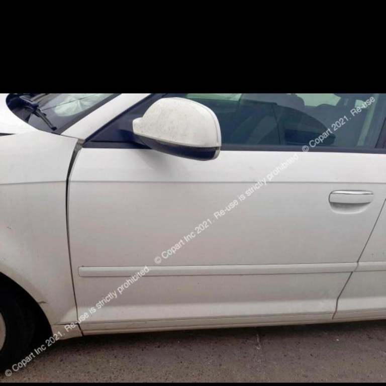 Audi A3 8P white doors in stock 