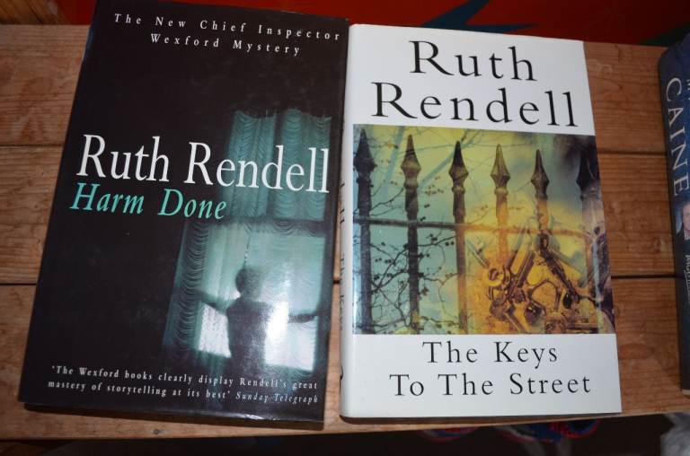 pair Ruth Rendell   signed books  harm done  the keys 