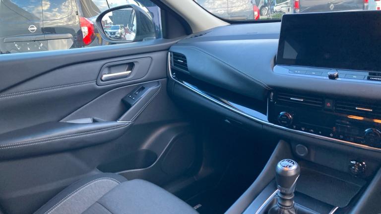 2023 Nissan Qashqai 1.3 DiG-T MH N-Connecta 5dr Petrol Hatchback Hatchback Petrol Manual