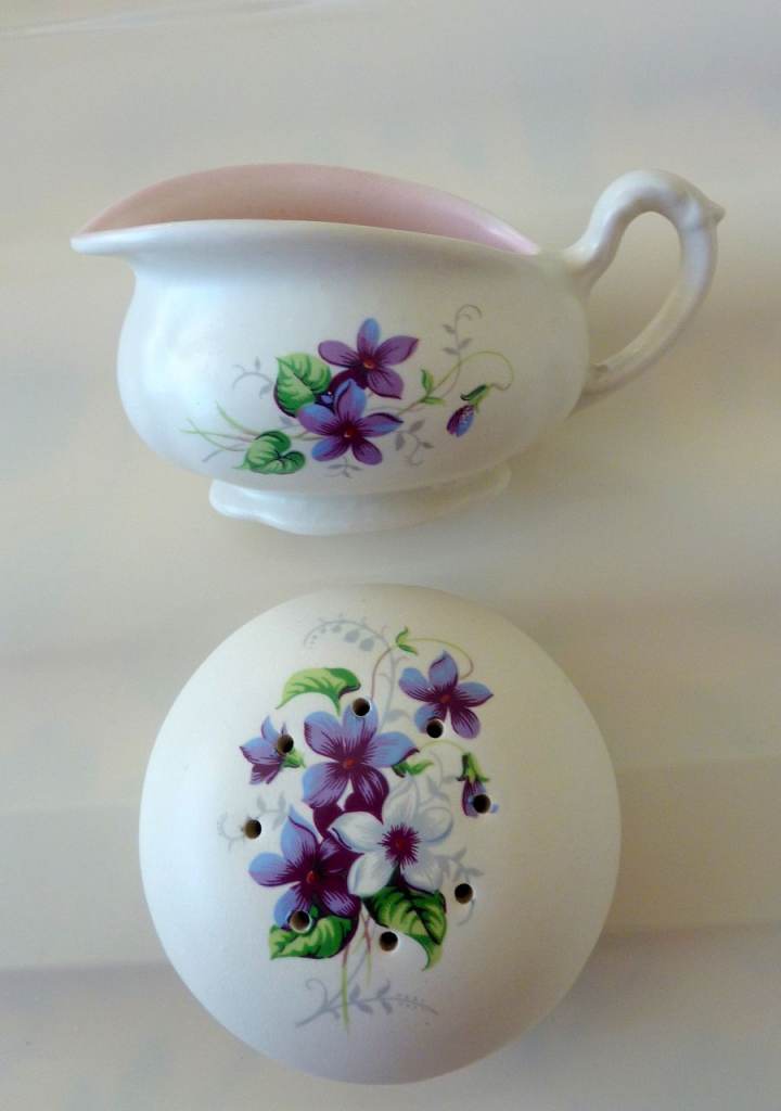 Pretty Vintage AXE VALE Studio Pottery Pomander & Jug Devon Violets - Very collectable