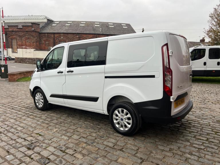 2022 Ford Transit Custom 2.0 EcoBlue 105ps Low Roof D/Cab Leader Van Crew Van Diesel Manual