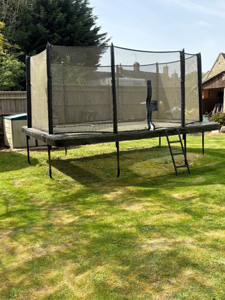 Trampoline 