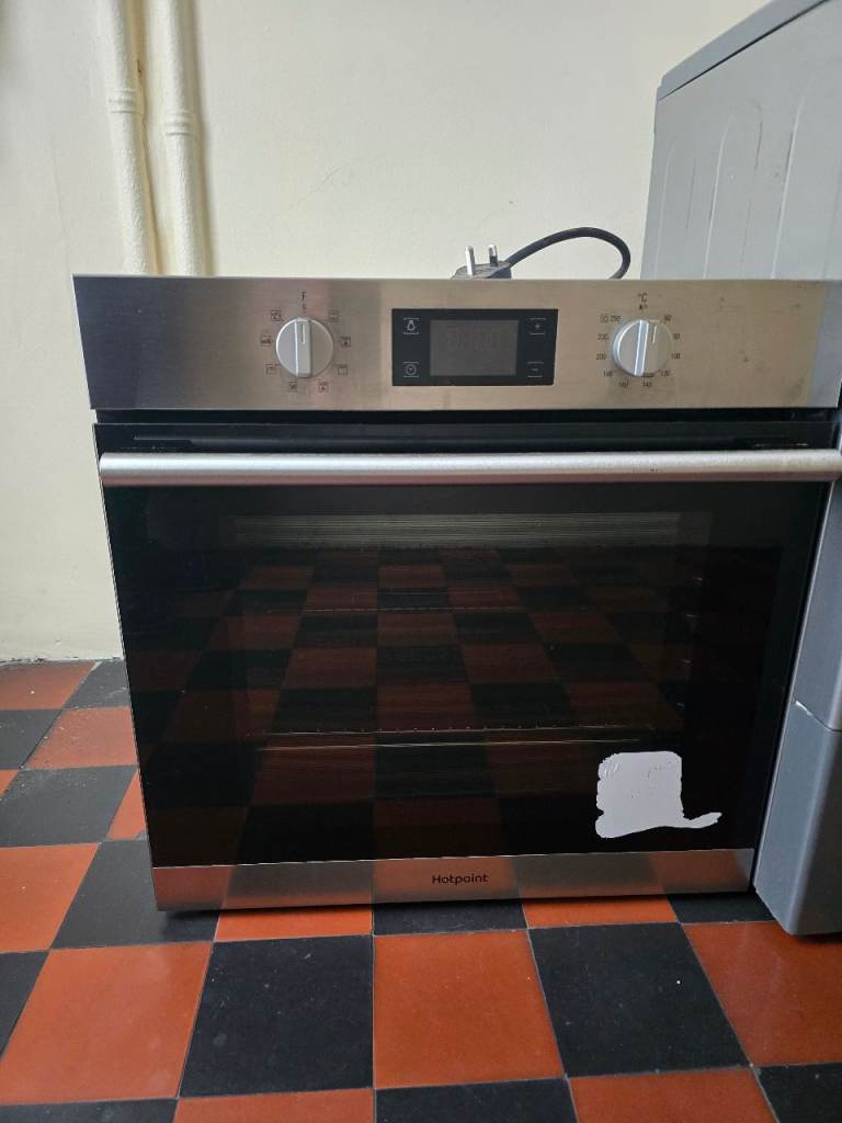Hotpoint oven