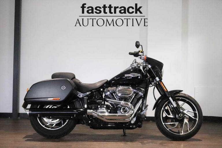 Harley-Davidson FLSB 1745 Sport Glide 2020 - 1300 MILES - STAGE 1 TUNED - 1 OWNE