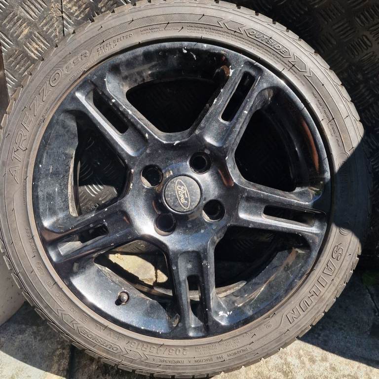 Ford fiesta zetec s 5 spoke alloy wheel 205/45/16