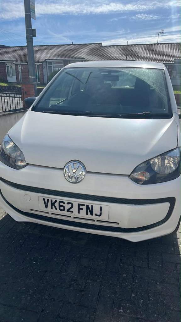 Volkswagen, UP, Hatchback, 2012, Manual, 999 (cc), 5 doors