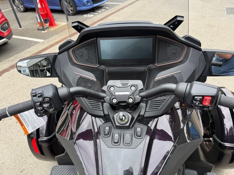 2025 Can-Am Spyder RT Sea to Sky1330cc 6 speed semi auto trike Dusk Metallic