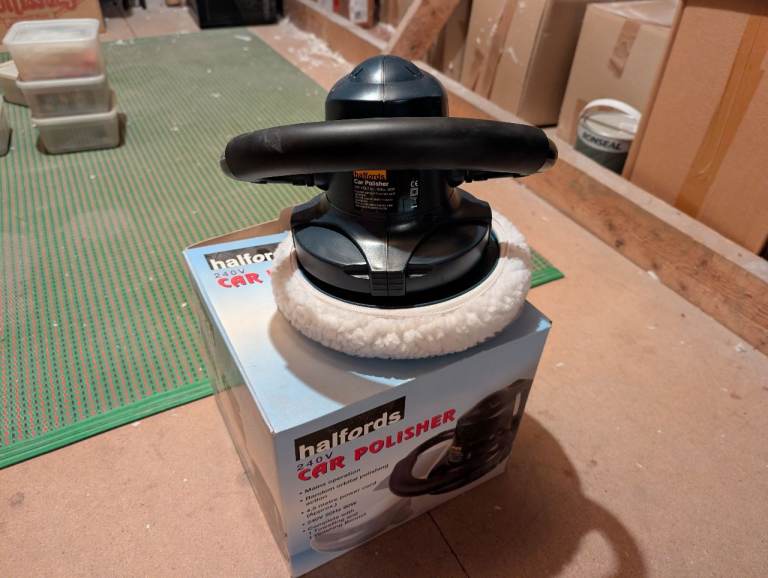 Halfords Car Polisher 