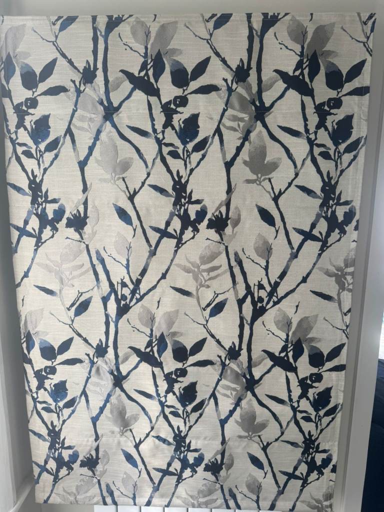 2 MATCHING SETS OF BLACKOUT ROMAN BLINDS - DUNELM