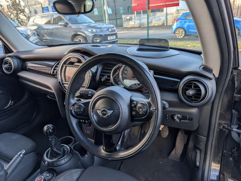 2015 MINI Hatch 1.5 Cooper D 3dr HATCHBACK DIESEL Manual