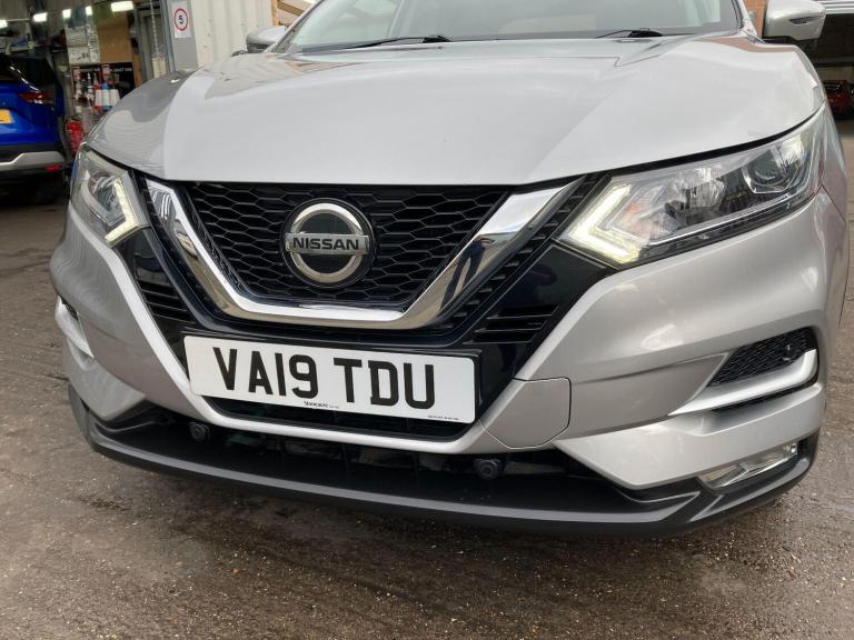 2019 Nissan Qashqai 1.3 DiG-T N-Connecta 5dr HATCHBACK PETROL Manual