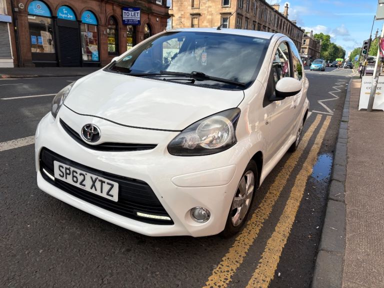 Toyota, AYGO, Hatchback, 2012, Manual, 998 (cc), 5 doors