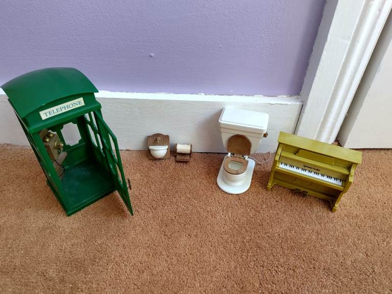 Sylvanian toilet, piano and telephone box