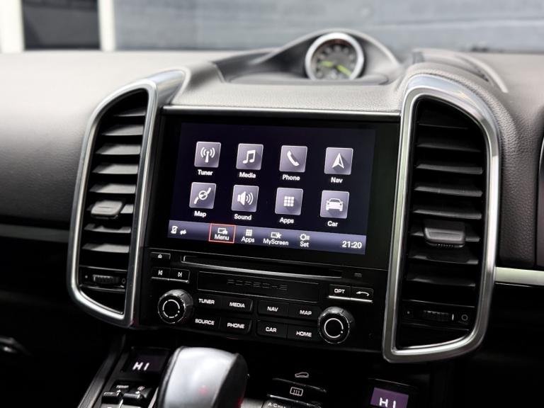 PORSCHE CAYENNE 3.0 V6 E-Hybrid S Platinum Edition 2017