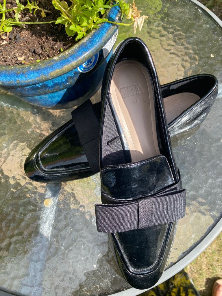 ZARA Black Patent Loafers with Bow – Size 40, As New