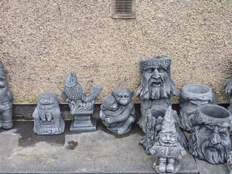 Garden Ornaments and Planters - Stone/Concrete