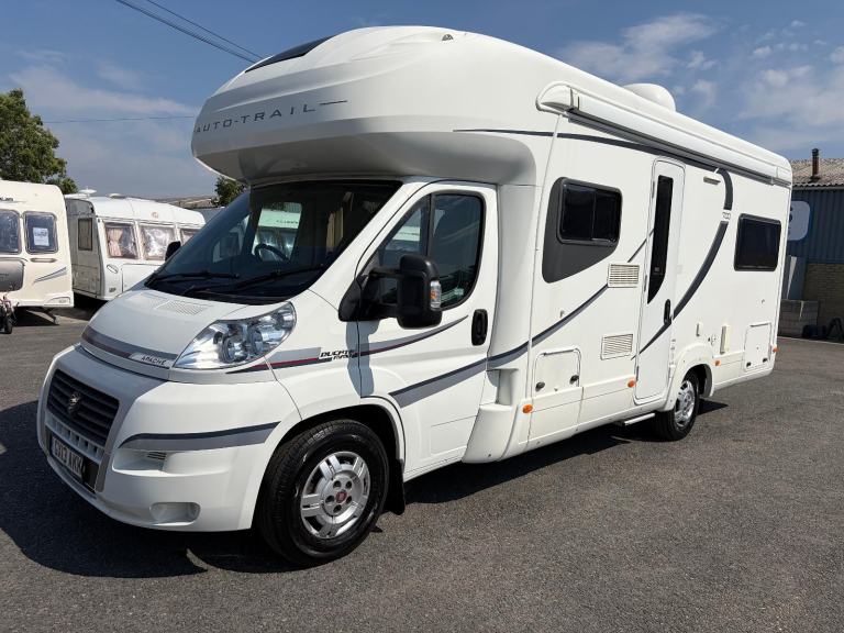 Autotrail Apache 700 6 berth 2013 ***1 OWNER***