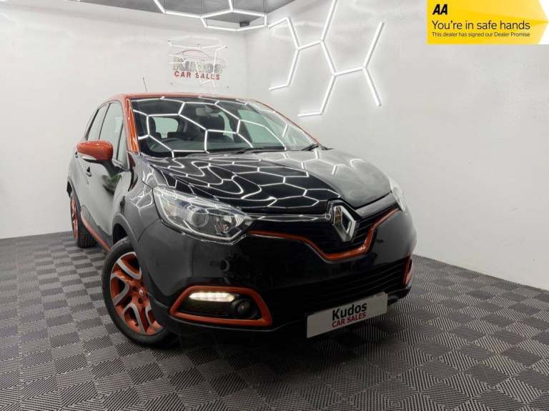 2013 Renault Captur 1.5 dCi 90 Dynamique MediaNav 5dr - 68000 miles - £20 ROAD TAX HATCHBACK Dies...