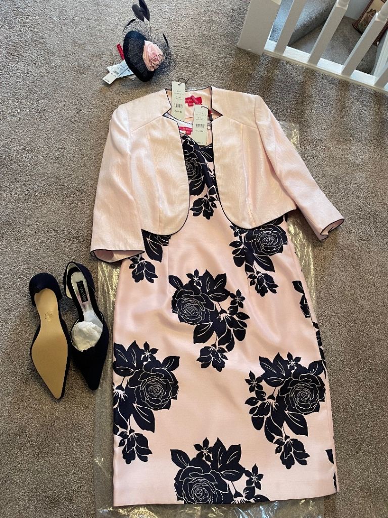 image for Complete outfit for wedding Size 12