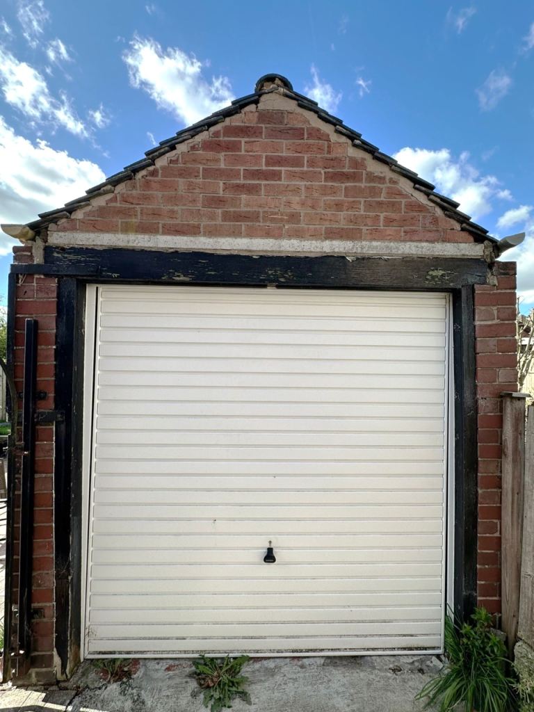 Garage door for sale, 2yrs old