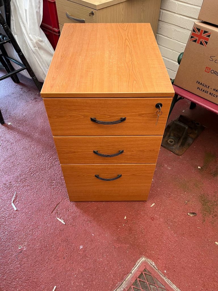 Under desk filing cabinet 
