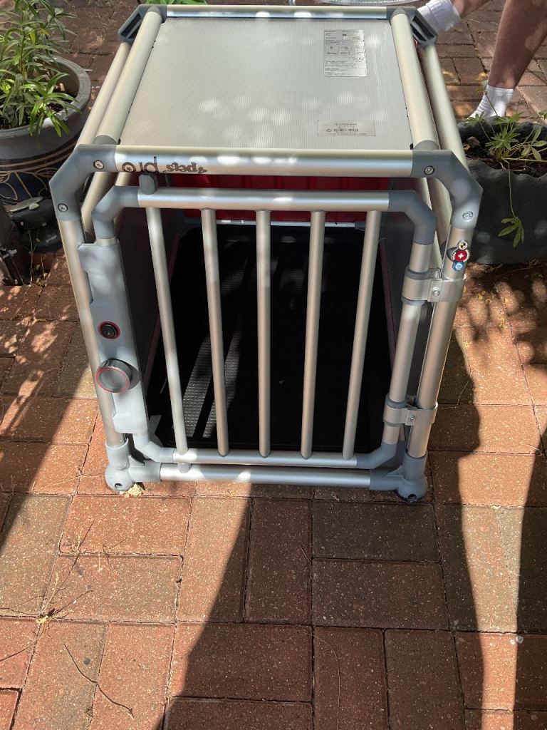 4 Pets Pro Dog Box carrier Size 1 Small Dog