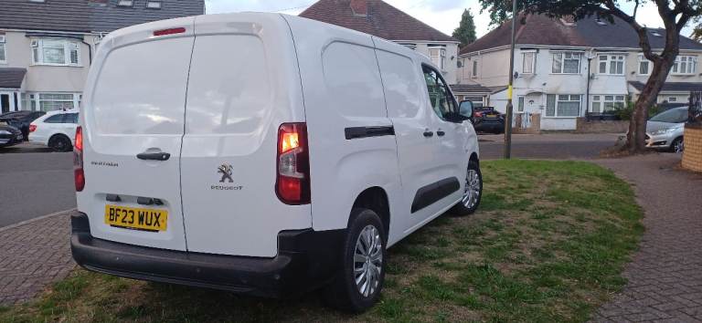 PEUGEOT PARTNER PROFESSIONAL PREMIUM PLUS XL LONG WHEEL BASE 1.5HDI 2023 S/S REVERSE CAM 57K APPLE
