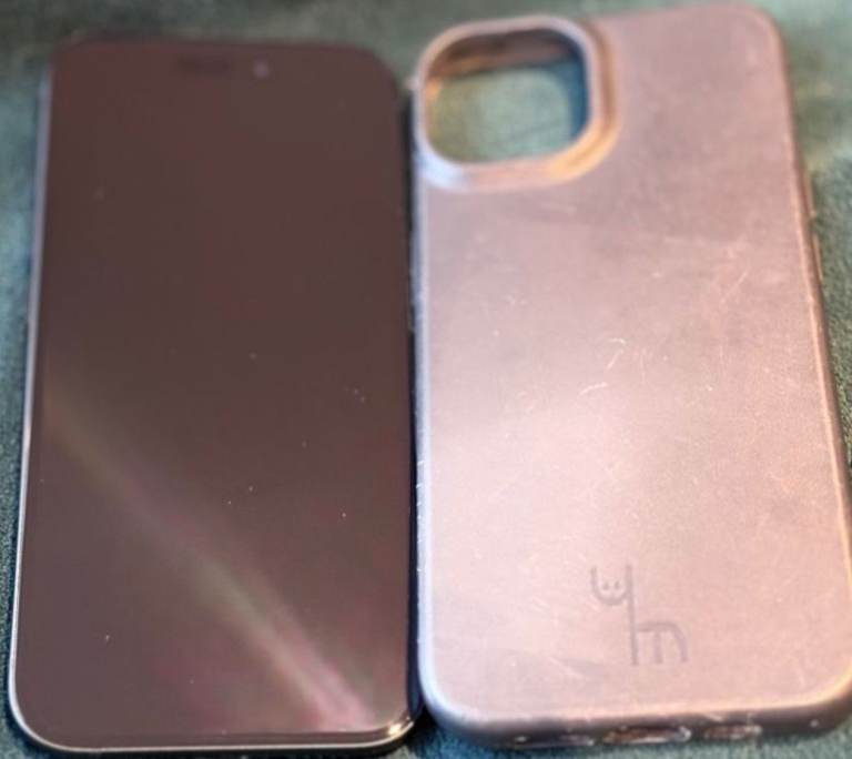 **Unlocked iPhone Apple 15 128gb, black with black protective case. 99% battery life