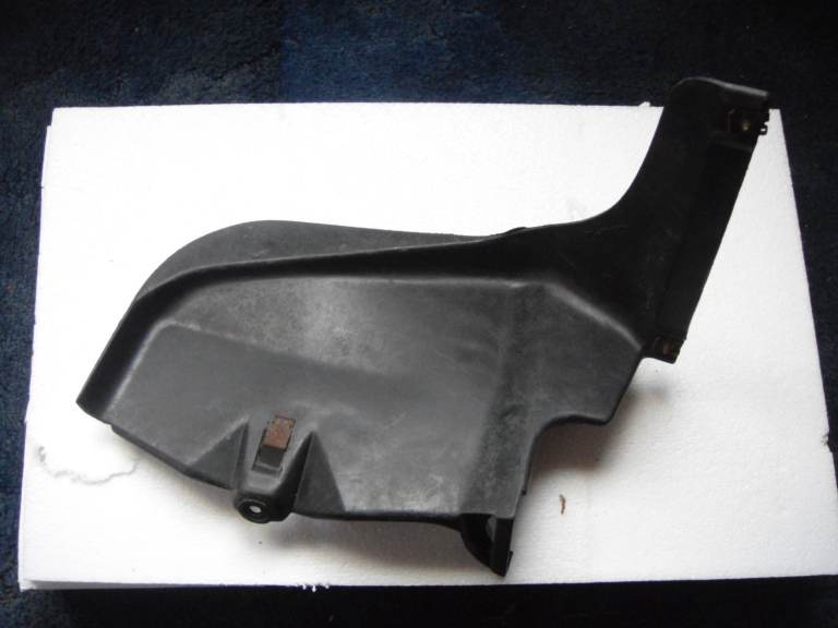 VW GOLF MK2 GOLF SIDE ENGINE PULLEY COVER 191825250A 