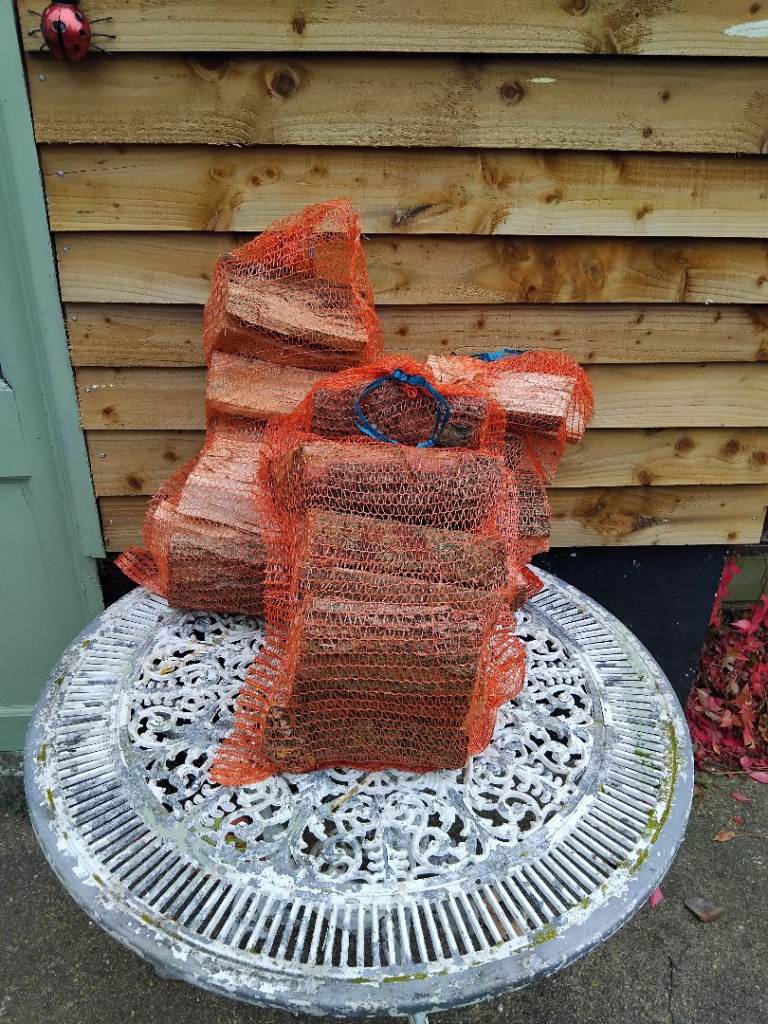 Hardwood seasoned firewood logs 