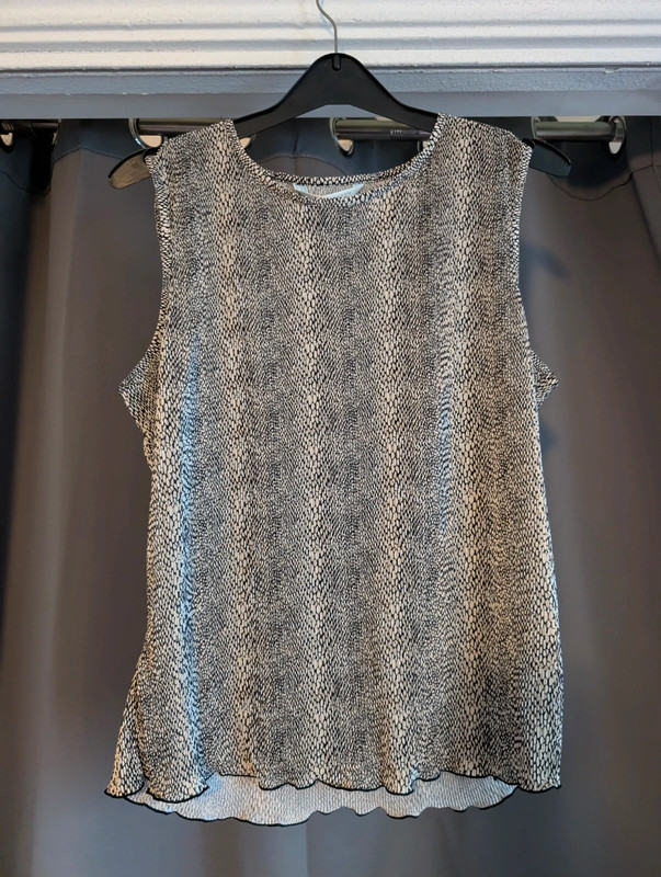 Amaranto Cream Black Snakeskin Print Plisse Lettuce Trim Vest Top Size UK 14