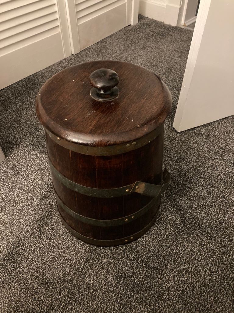 Vintage Wooden Barrel / Bucket with Lid – Dark Wood