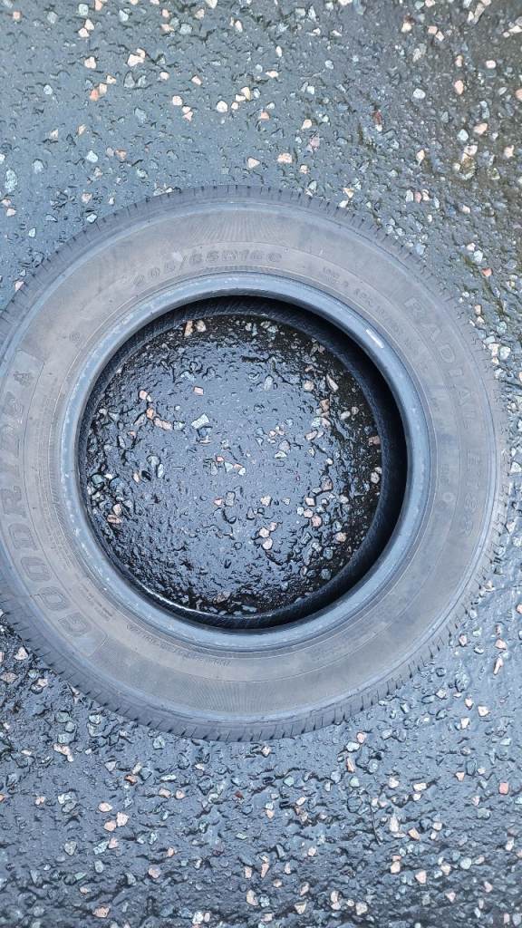 205/65R16C GOODRIDE van used tire 5-6mm