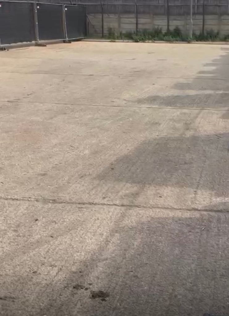 Open storage yard to let 
