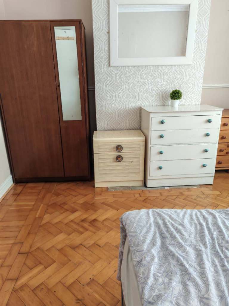 Double room available for rent (single person) in Farnworth