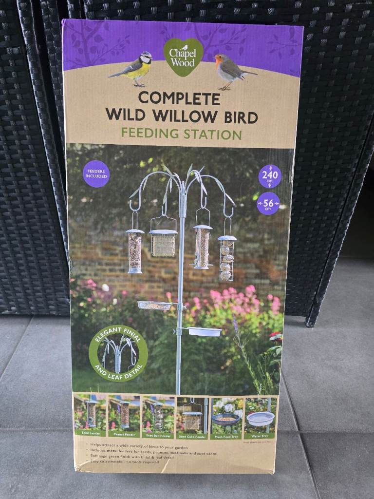 BIRD FEEDER
