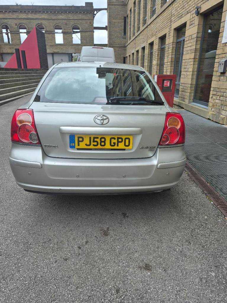 Toyota, AVENSIS, Hatchback, 2008, Semi-Auto, 1794 (cc), 5 doors