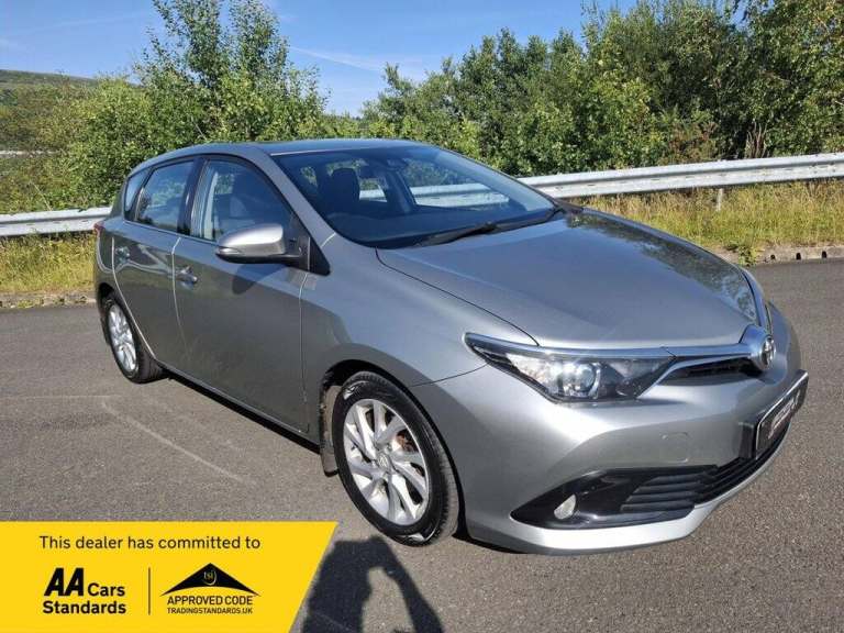 2017 Toyota Auris 1.6 D-4D Business Edition Hatchback 5dr Diesel Manual Euro 6 (s/s) (Safety  Hat...