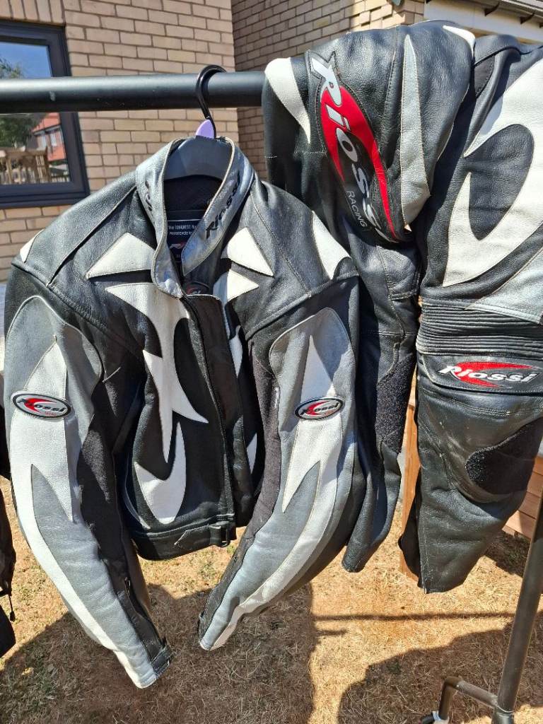 Riossi - 2 piece zip together motorcycle leathers