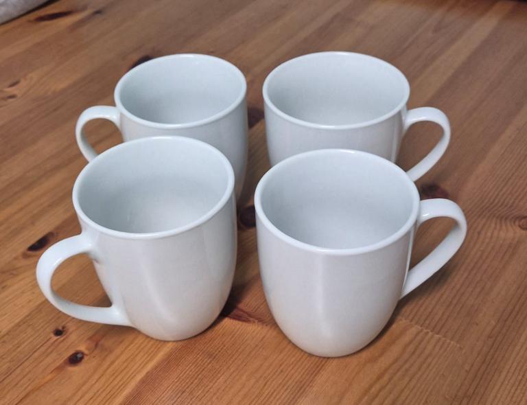 Kitchen 4  Plain White Mugs 