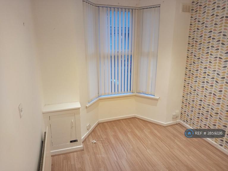 2 bedroom house in Moore Street, Bootle, L20 (2 bed) (#2859226)