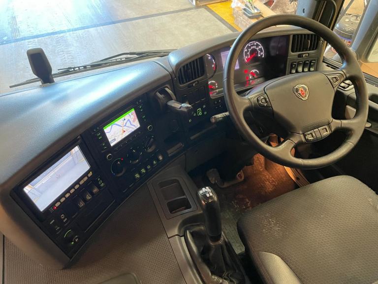 SCANIA P250 *EURO 6* 18 TONNE 4X2 CURTAINSIDER - 2016 - WP65 YAD