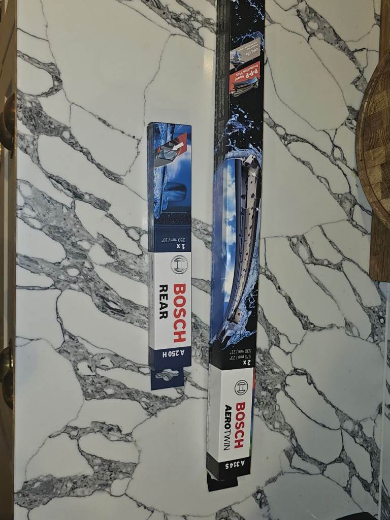 Set of Bosch Windscreen Wipers - Front and Rear - to fit Mini models