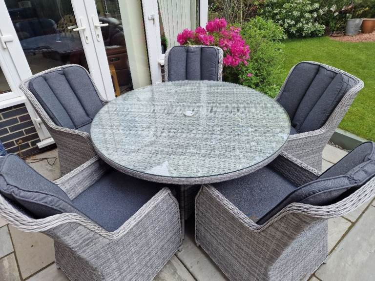 Chimes Garden Dining set with 6 chairs