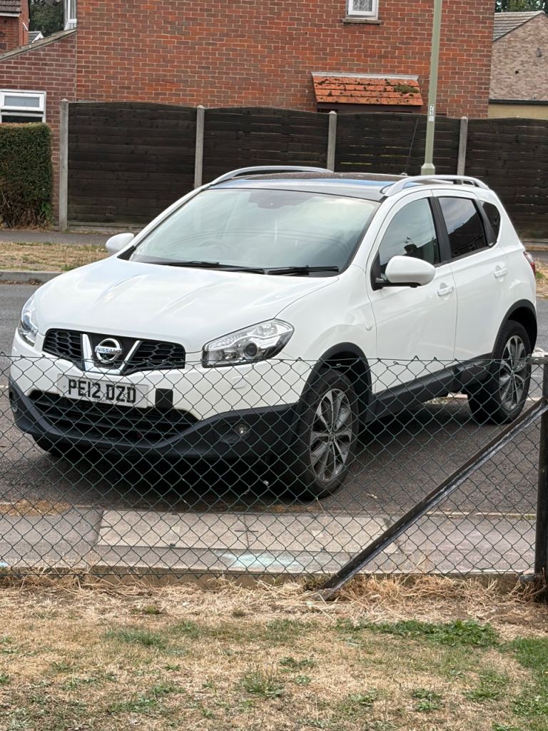 Nissan, QASHQAI, Hatchback, 2012, Manual, 1598 (cc), 5 doors